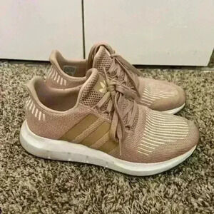 Adidas’s pale pink tennis shoes sneakers